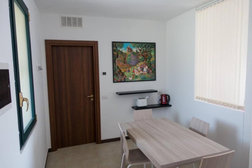Apartment Victoria, Cozy Studio Flat Near Leonardo Academy Sesto Calende Exteriér fotografie